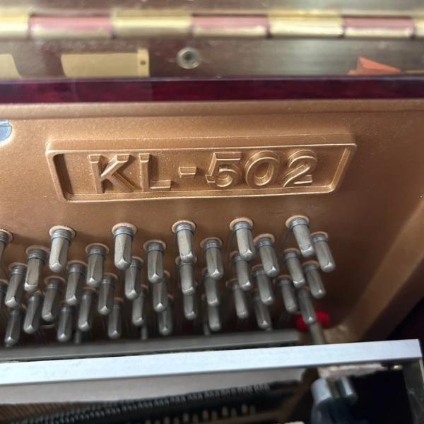Kawai KL 502 Upright Piano In Mahogany Finish