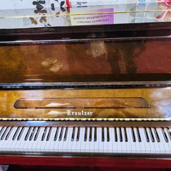 Kreutzer Mahogany Brown Full Size Japan Made Piano