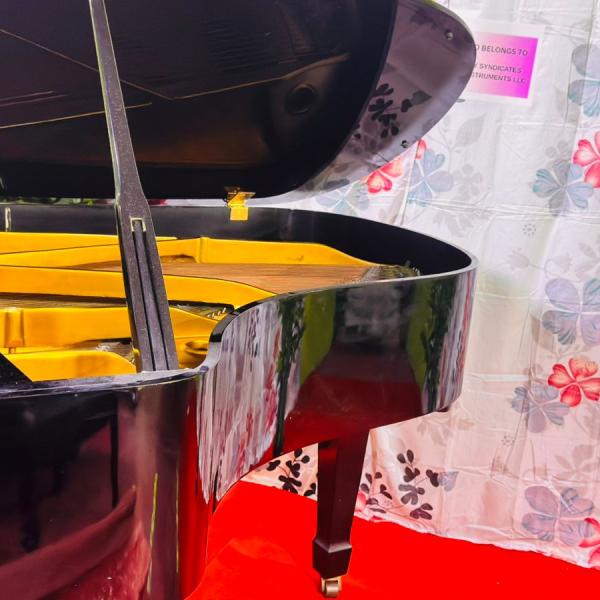 Yamaha G3 Black Grand Piano | Used Pianos Dubai