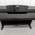 Yamaha CLP 330 Polished Ebony